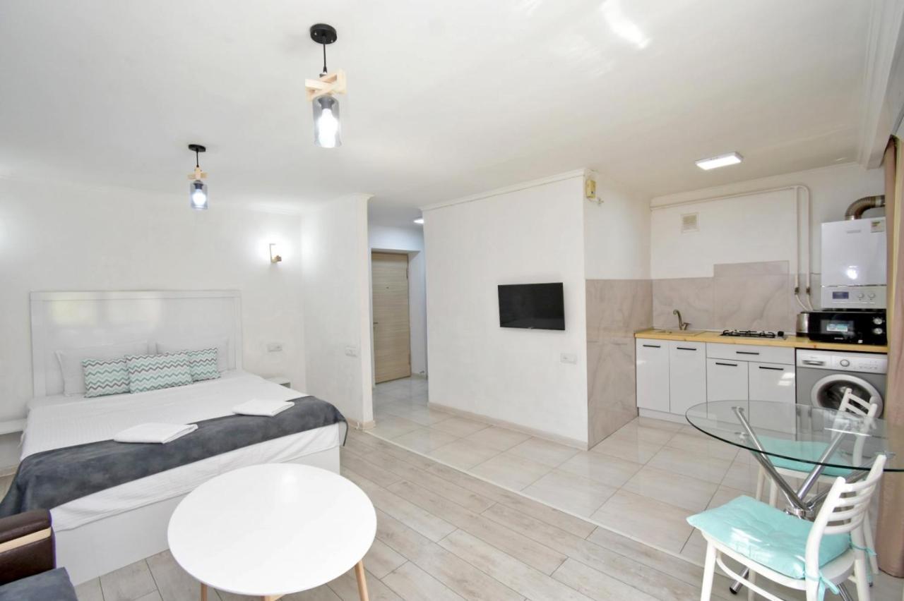 Cozy Apartment Near To The Metro H Kochar 19 Yerevan Exterior photo